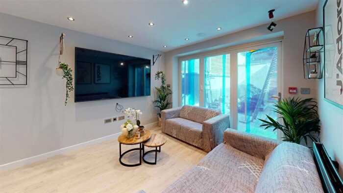 6 Bedroom House To Rent In Selly Hill Road, Birmingham, B29