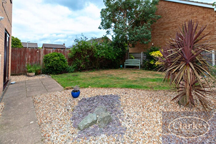 3 Bedroom House For Sale In Charlotte Close, Poole, BH12