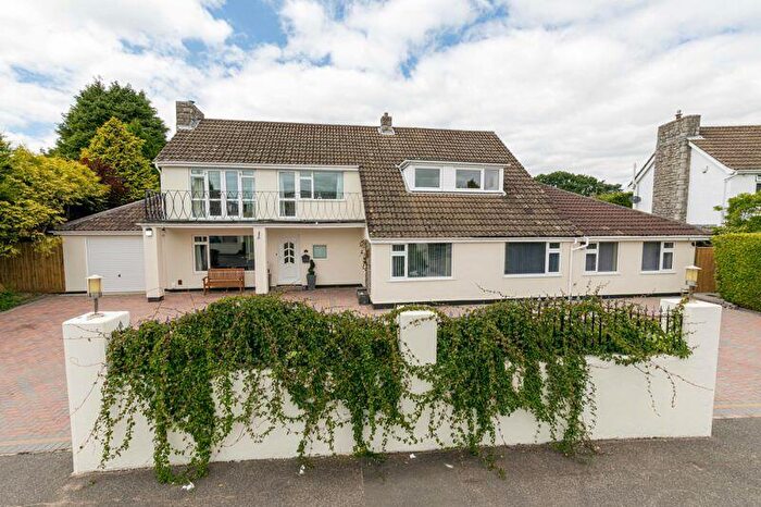 5 Bedroom Detached Bungalow To Rent In Carrbridge Close, Bournemouth, BH3