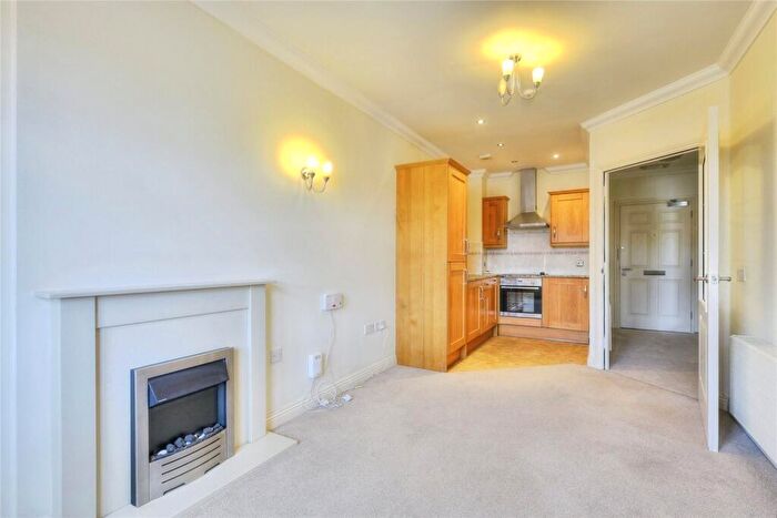 1 Bedroom Retirement Property For Sale In Brampton View, Chapel Brampton, NN6