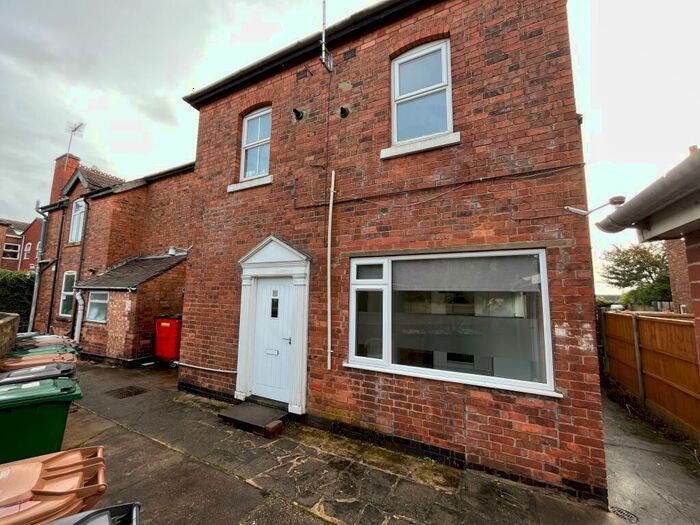 1 Bedroom Flat To Rent In Market Street, Swadlincote, DE11