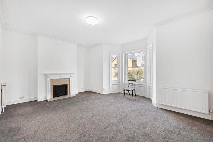 1 Bedroom Flat To Rent In Elsynge Road, London, SW18