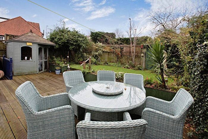 5 Bedroom Detached House For Sale In Cedar Close, Teignmouth, TQ14