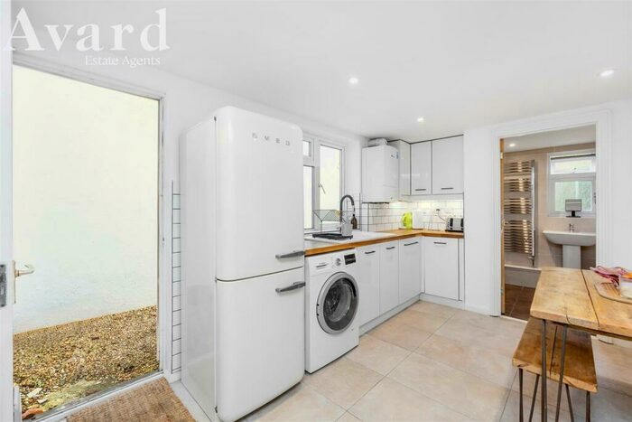 1 Bedroom Flat For Sale In Ditchling Rise, Brighton, BN1