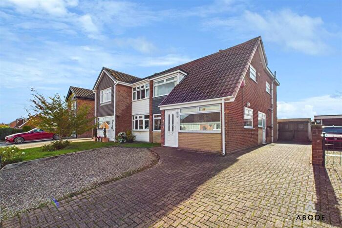 3 Bedroom Semi Detached House For Sale In Henhurst Ridge, Off Henhurst Hill, DE13