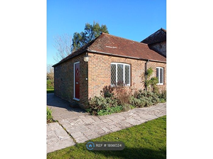 1 Bedroom Flat To Rent In Holt Place, Itchenor, PO20