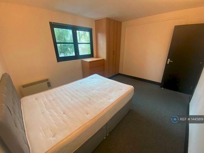 1 Bedroom Flat To Rent In Boot Lane, Bedminster, Bristol, BS3