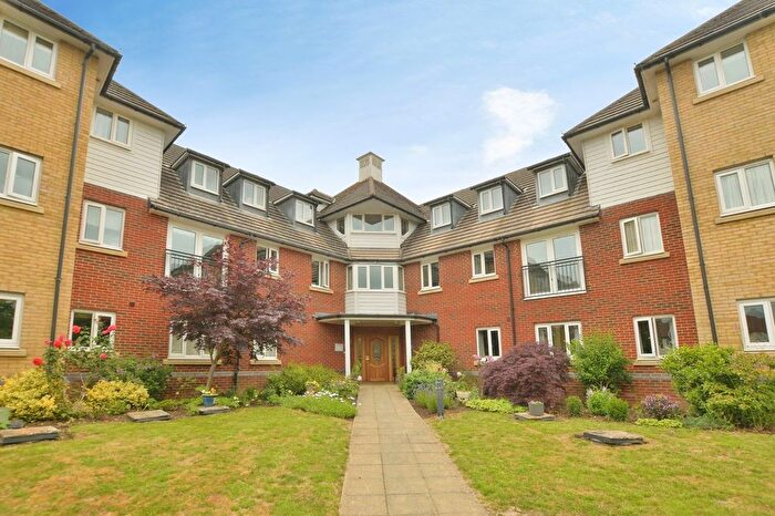 2 Bedroom Property For Sale In Hoxton Close, Ashford, TN23