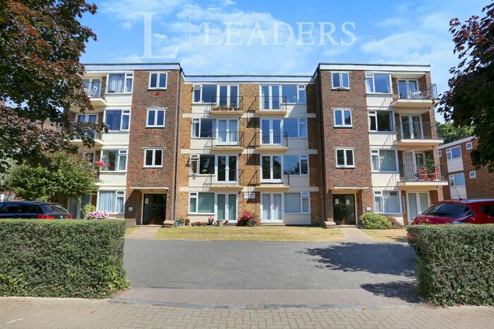 1 Bedroom Flat To Rent In Cambria Court, Courts Down Road, Beckenham, BR3