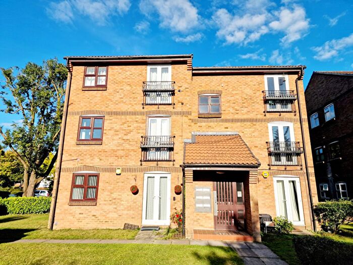 2 Bedroom Flat To Rent In Tavistock Road, West Drayton, UB7