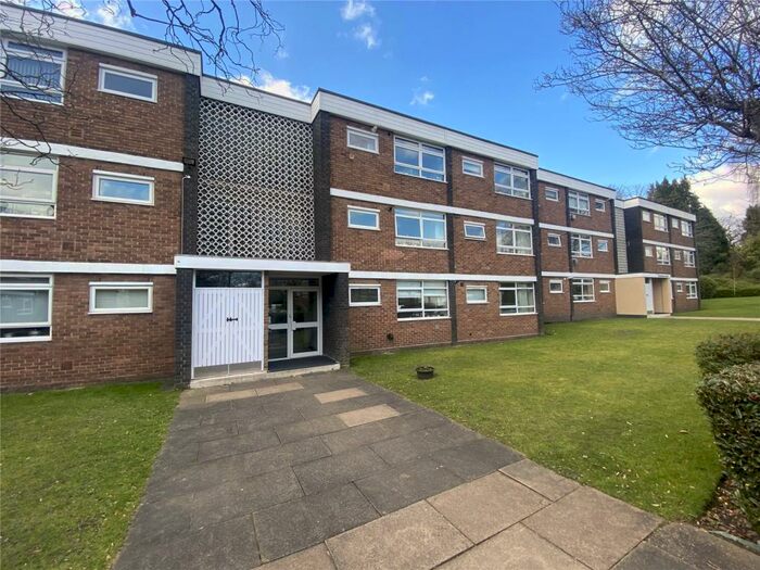 2 Bedroom Apartment To Rent In Augustus Road, Birmingham, West Midlands, B15