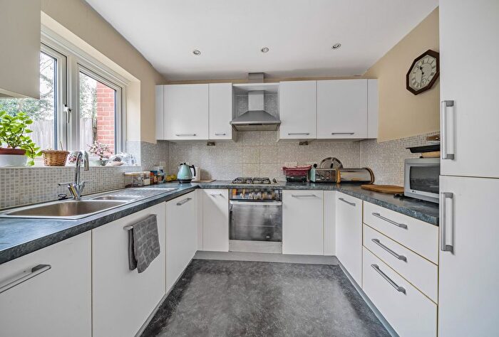 3 Bedroom Terraced House For Sale In Addison Road, Tunbridge Wells, Kent, TN2