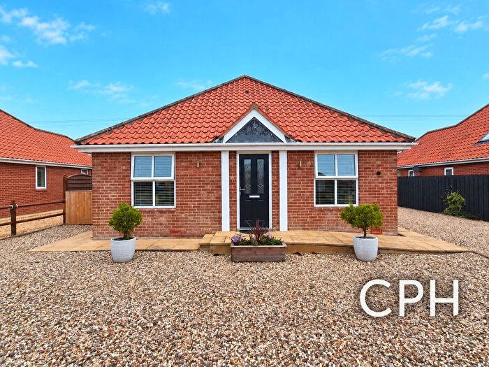 2 Bedroom Detached Bungalow For Sale In Gap Crescent, Hunmanby Gap, YO14