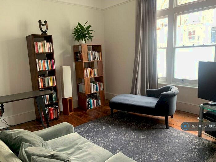 1 Bedroom Flat To Rent In Norwood Road, London, SE24