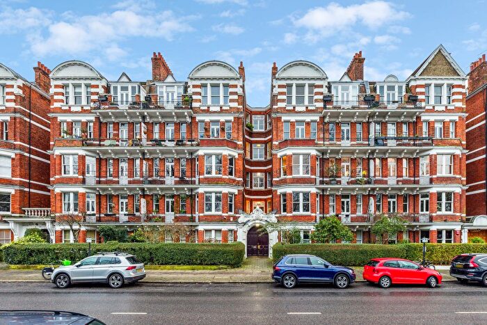 1 Bedroom Flat To Rent In Prince Of Wales Mansions, Prince Of Wales Drive, SW11