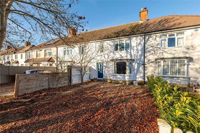 3 Bedroom Terraced House For Sale In Holbrook Road, Cambridge, Cambridgeshire, CB1