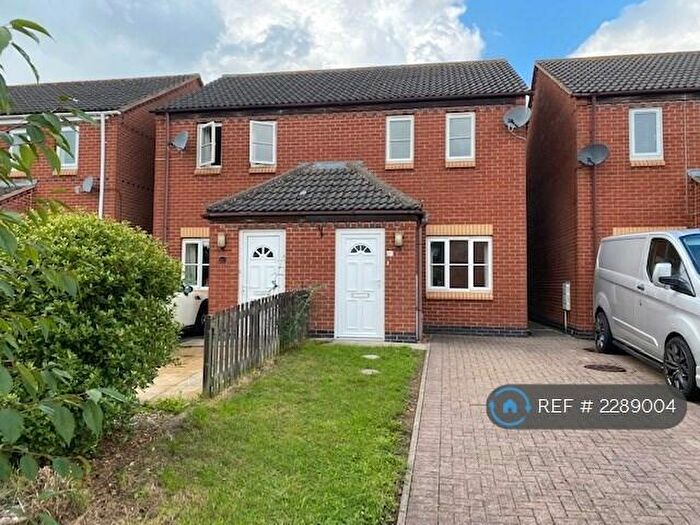 2 Bedroom Semi-Detached House To Rent In Kings Road, Oakham, LE15