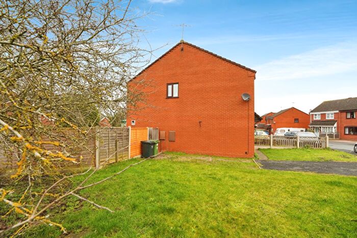 2 Bedroom Detached House For Sale In Medway Road, Worcester, Worcestershire, WR5