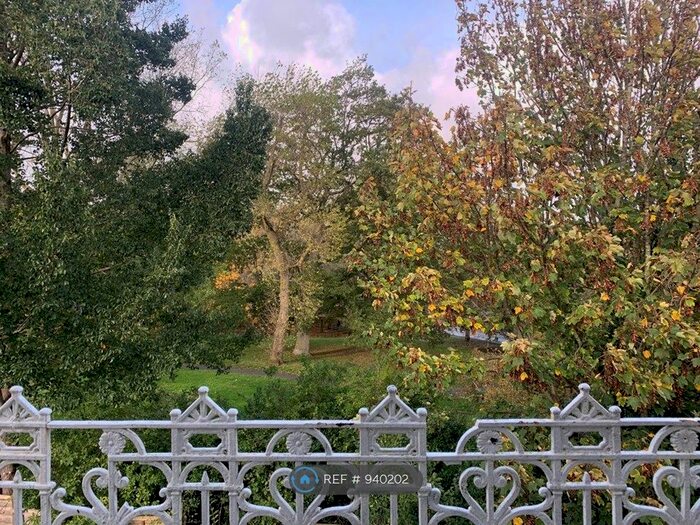 1 Bedroom Flat To Rent In York Avenue, Hove, BN3