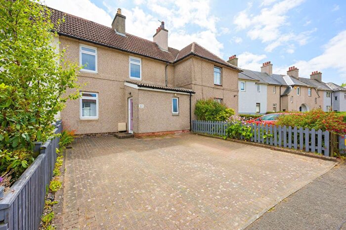 3 Bedroom Terraced House For Sale In Newton Crescent, Rosyth, KY11