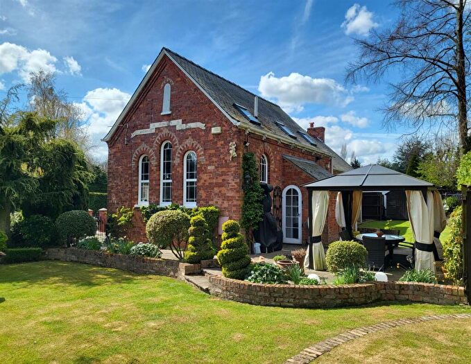 4 Bedroom Cottage For Sale In The Old Chapel, Waithe Lane, Brigsley, Grimsby, DN37