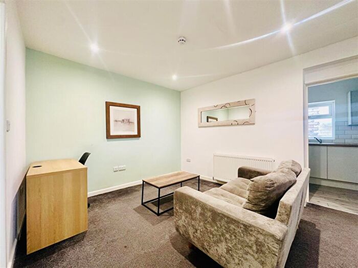 1 Bedroom Flat To Rent In Derby Road, Nottingham, NG7