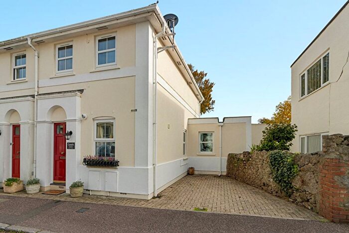 2 Bedroom End Terrace House For Sale In York Road, Torquay, Devon, TQ1