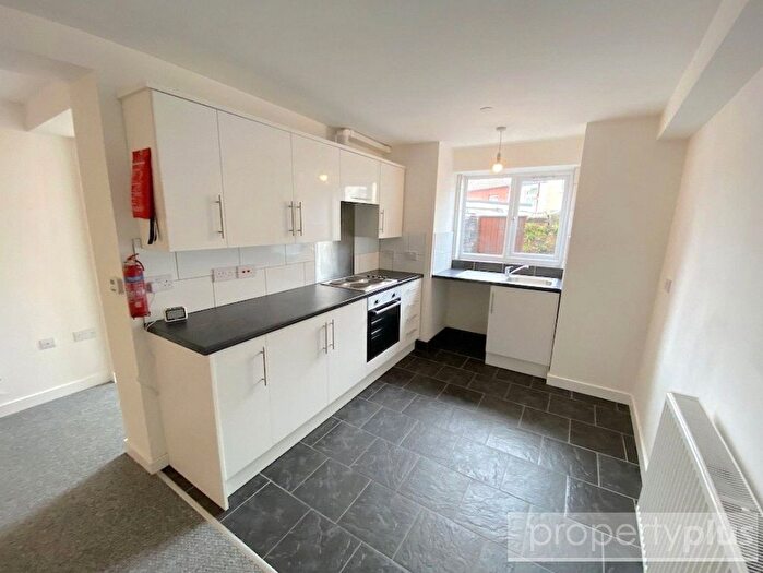 1 Bedroom Flat To Rent In Church Road, Church Road, Ton Pentre, Pentre, CF41