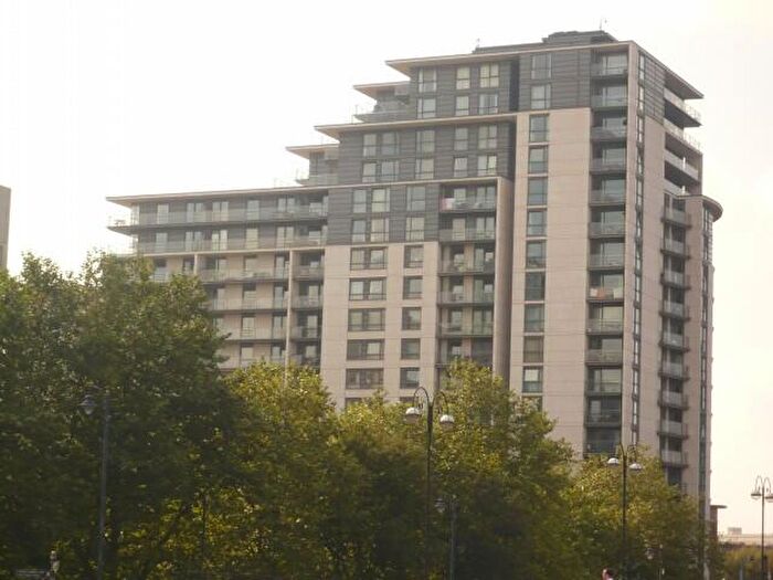2 Bedroom Apartment To Rent In Centenary Plaza, City Centre, B1