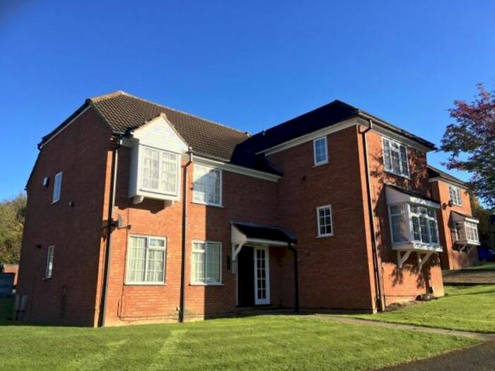 Studio To Rent In Bowmans Way, Dunstable, LU6