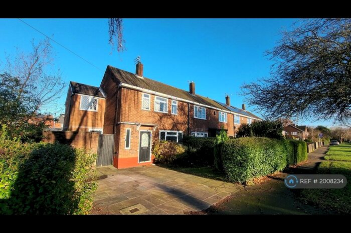 4 Bedroom End Of Terrace House To Rent In Norris Road, Sale, M33