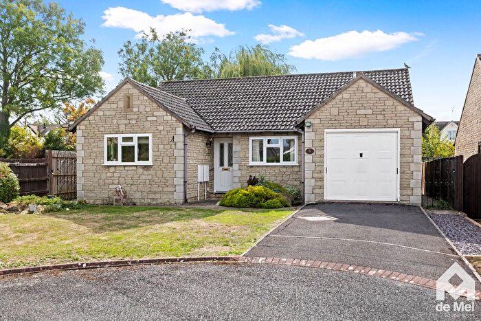 3 Bedroom Bungalow For Sale In Peakstile Piece, Woodmancote, Cheltenham, GL52