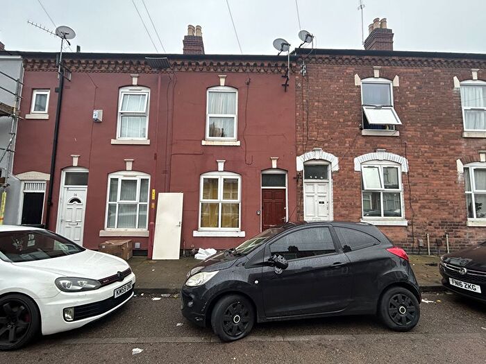 3 Bedroom Property For Sale In Newton Place, Birmingham, West Midlands, B18
