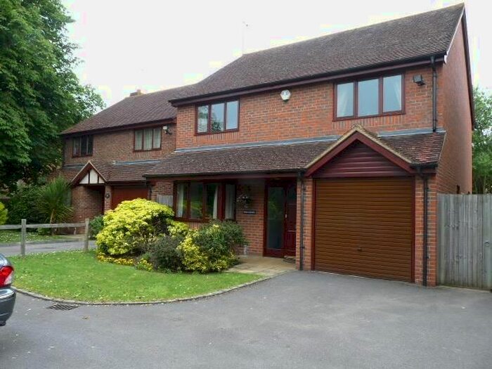 3 Bedroom Property To Rent In Breakspears, Holyport Road, Maidenhead SL6