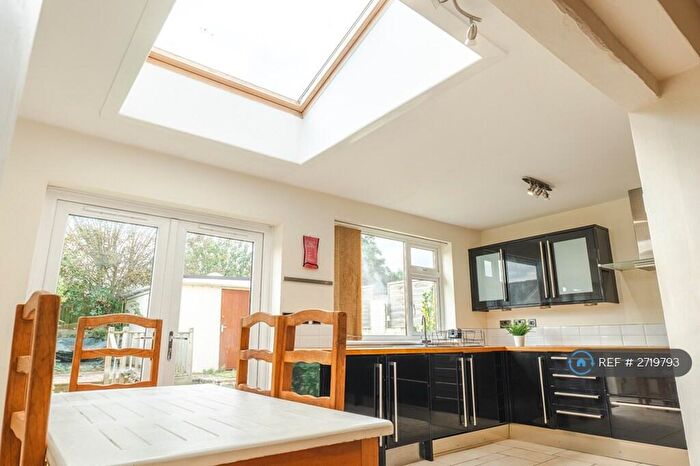 6 Bedroom Semi Detached House To Rent In Mackie Road, Filton, Bristol, BS34