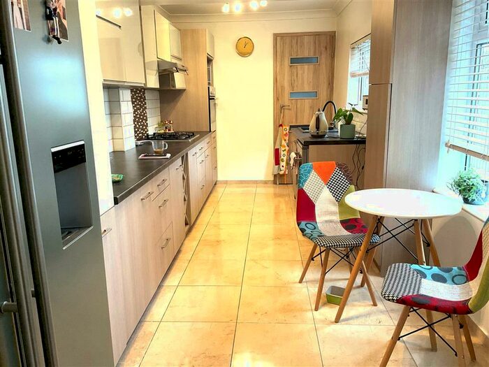 2 Bedroom Semi-Detached House To Rent In Ramnoth Road, Wisbech, PE13