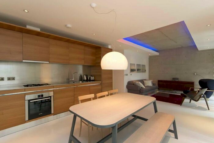 2 Bedroom Flat To Rent In Gee Street, Clerkenwell, EC1V