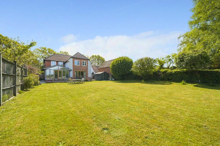 4 Bedroom Detached House For Sale In Crays Pond, Reading, Berkshire, RG8