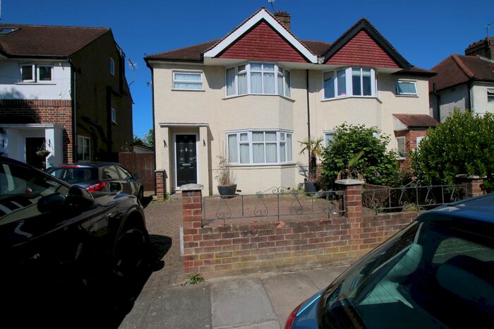 3 Bedroom Semi-Detached House To Rent In Whitton Waye, Hounslow, Greater London, TW3