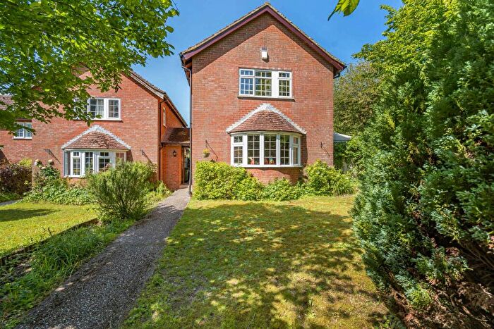 3 Bedroom Detached House For Sale In Longmoor Road, Liphook, Hampshire, GU30