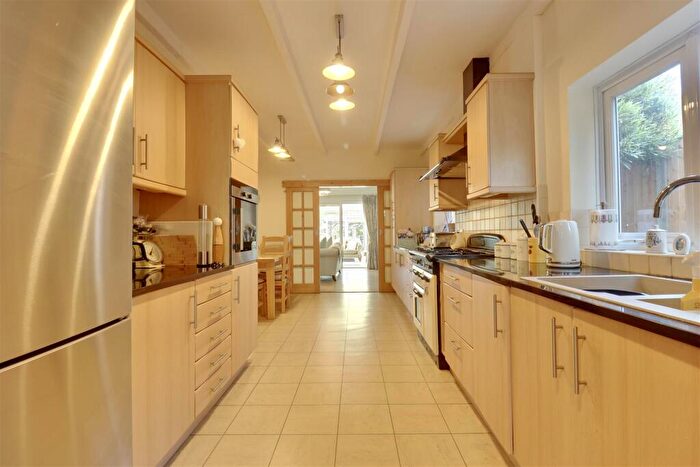 5 Bedroom House For Sale In Drayton Lane, Portsmouth, PO6