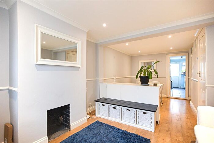 2 Bedroom Terraced House For Sale In West Street, Croydon, CR0