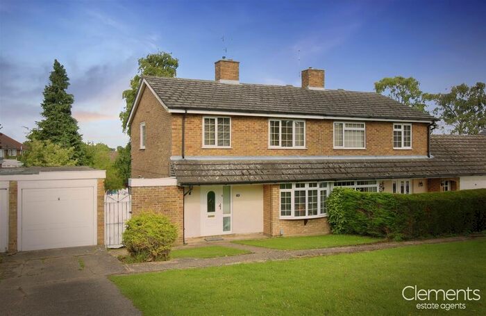 3 Bedroom Semi-Detached House To Rent In Crofts Path, Hemel Hempstead, HP3