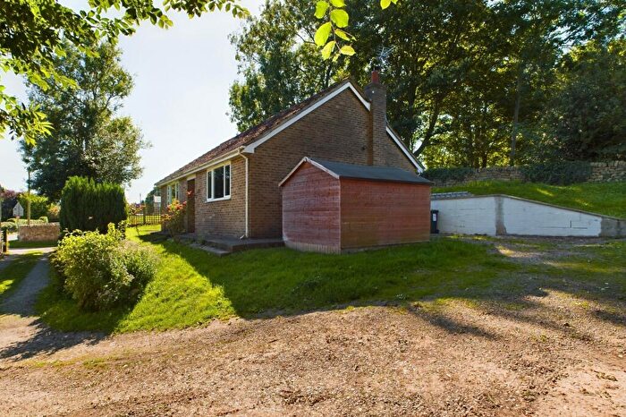 2 Bedroom Bungalow To Rent In Main Street, Scotton, HG5