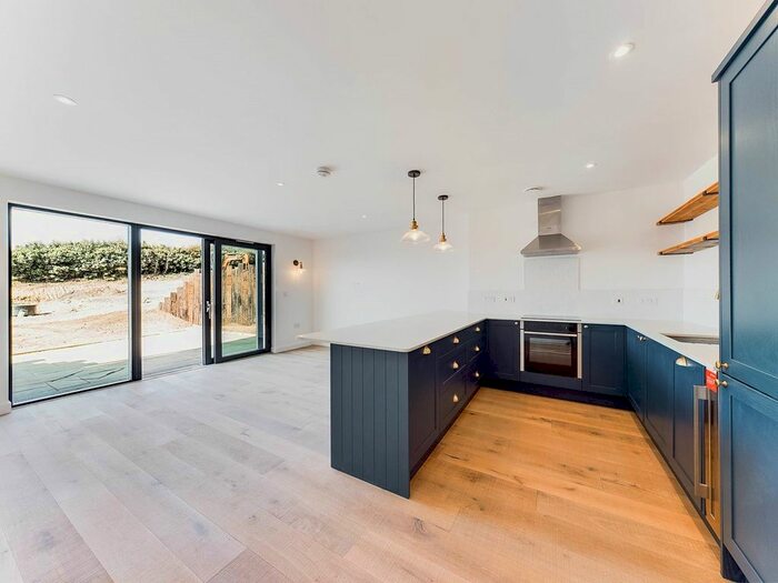 3 Bedroom Flat For Sale In Grand View Road, Hope Cove, Kingsbridge, TQ7