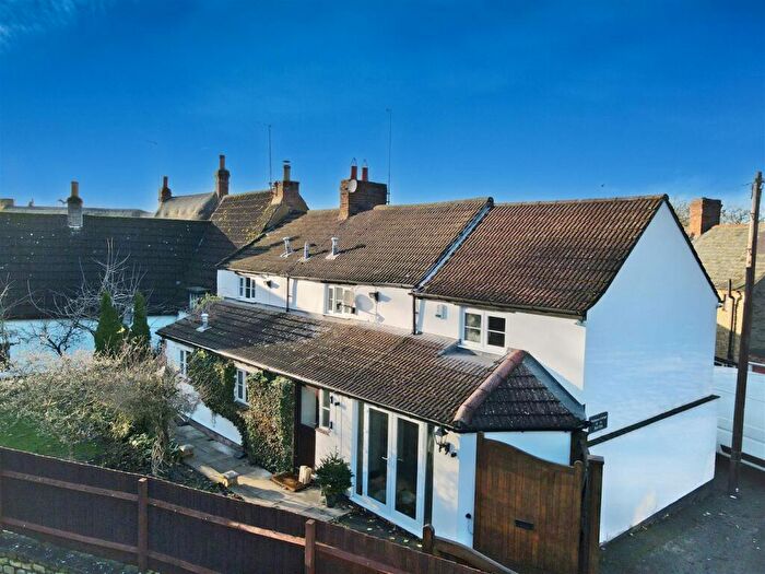 4 Bedroom Cottage For Sale In Bell End, Wollaston, Wellingborough, NN29