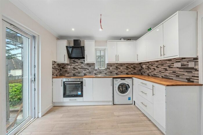 4 Bedroom Semi-Detached House To Rent In Staplefield Drive, Brighton, East Sussex, BN2