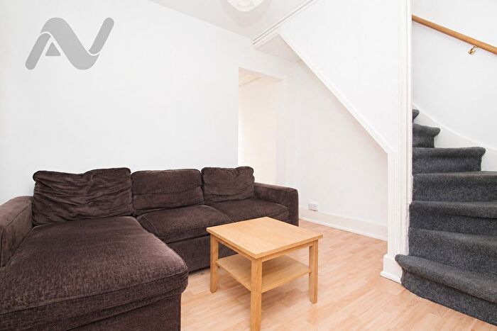 3 Bedroom Terraced House To Rent In Farrant Avenue, London, N22