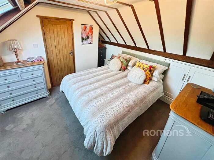 2 Bedroom Bungalow For Sale In Kings Avenue, Tongham, Farnham, GU10