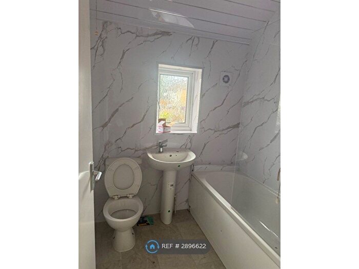 3 Bedroom End Terrace House To Rent In Willenhall Road, Willenhall, WV13